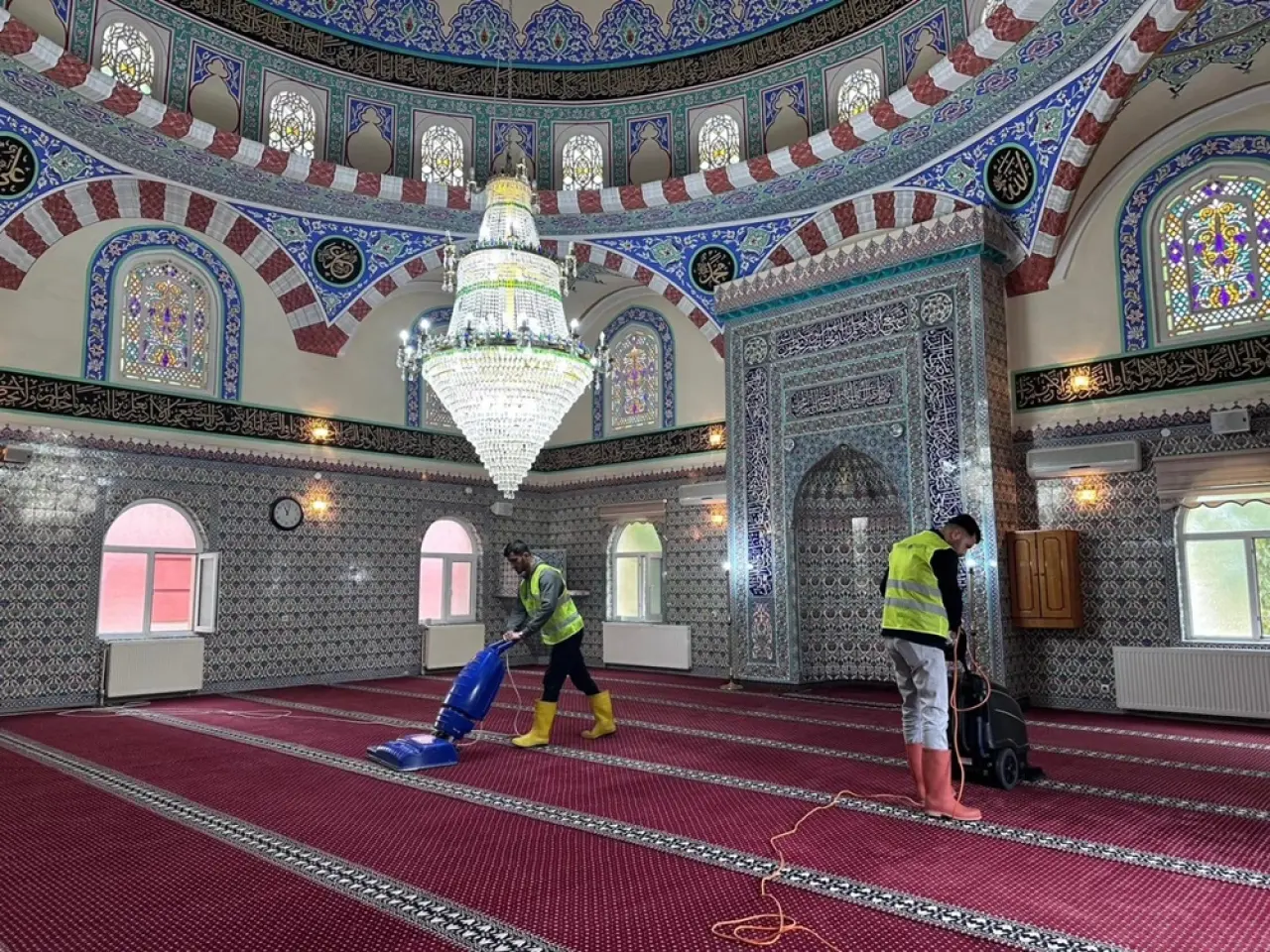 Camilerde Temizlik Seferberliği Başlatıldı 3