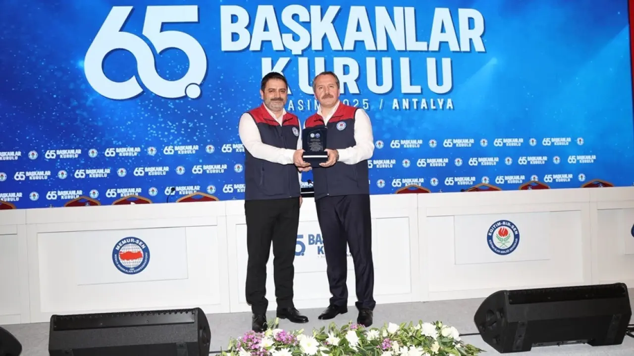 Ali Yalçın’dan Çorum’a Başarı Plaketi 2