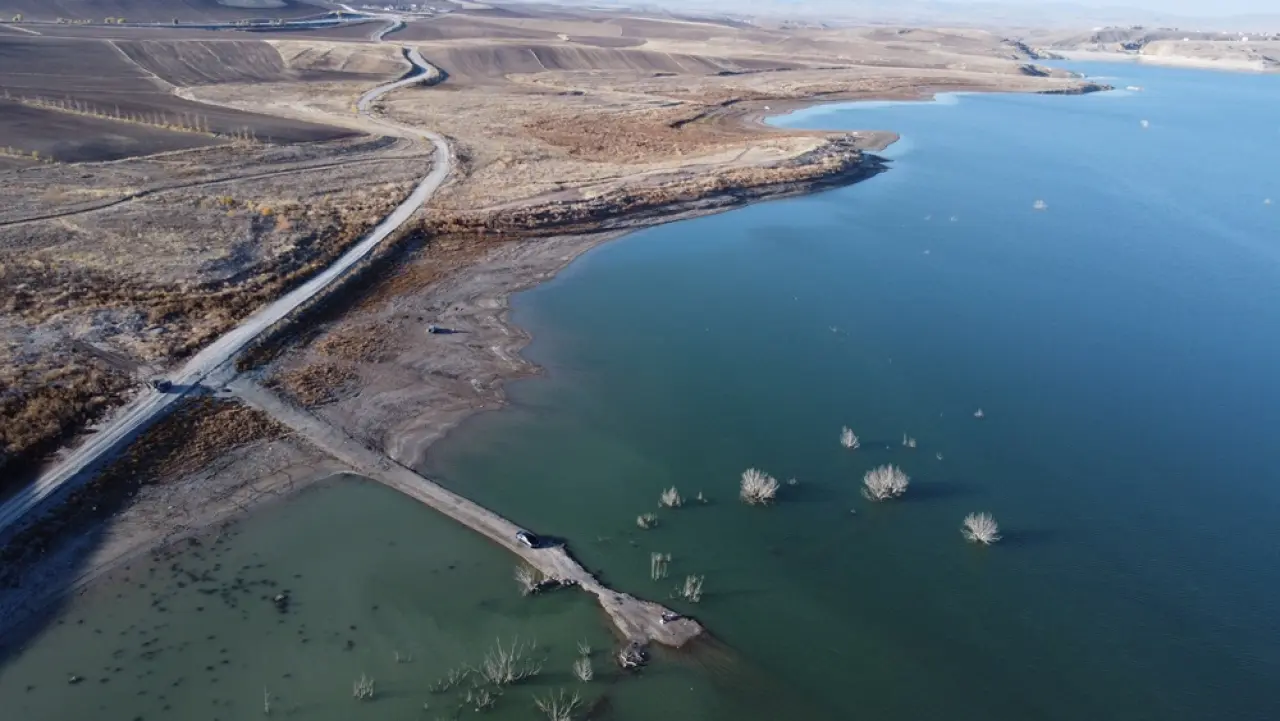 Su Seviyesi Kuraklık Nedeniyle Yüzde 1'in Altına Düştü 8