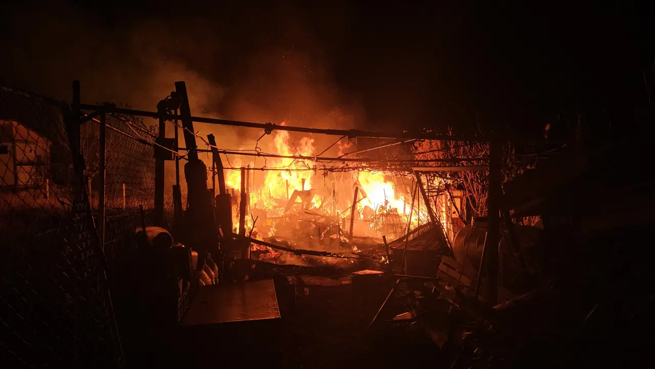 Yangın Çıktı, Bağ Evi Küle Döndü 2