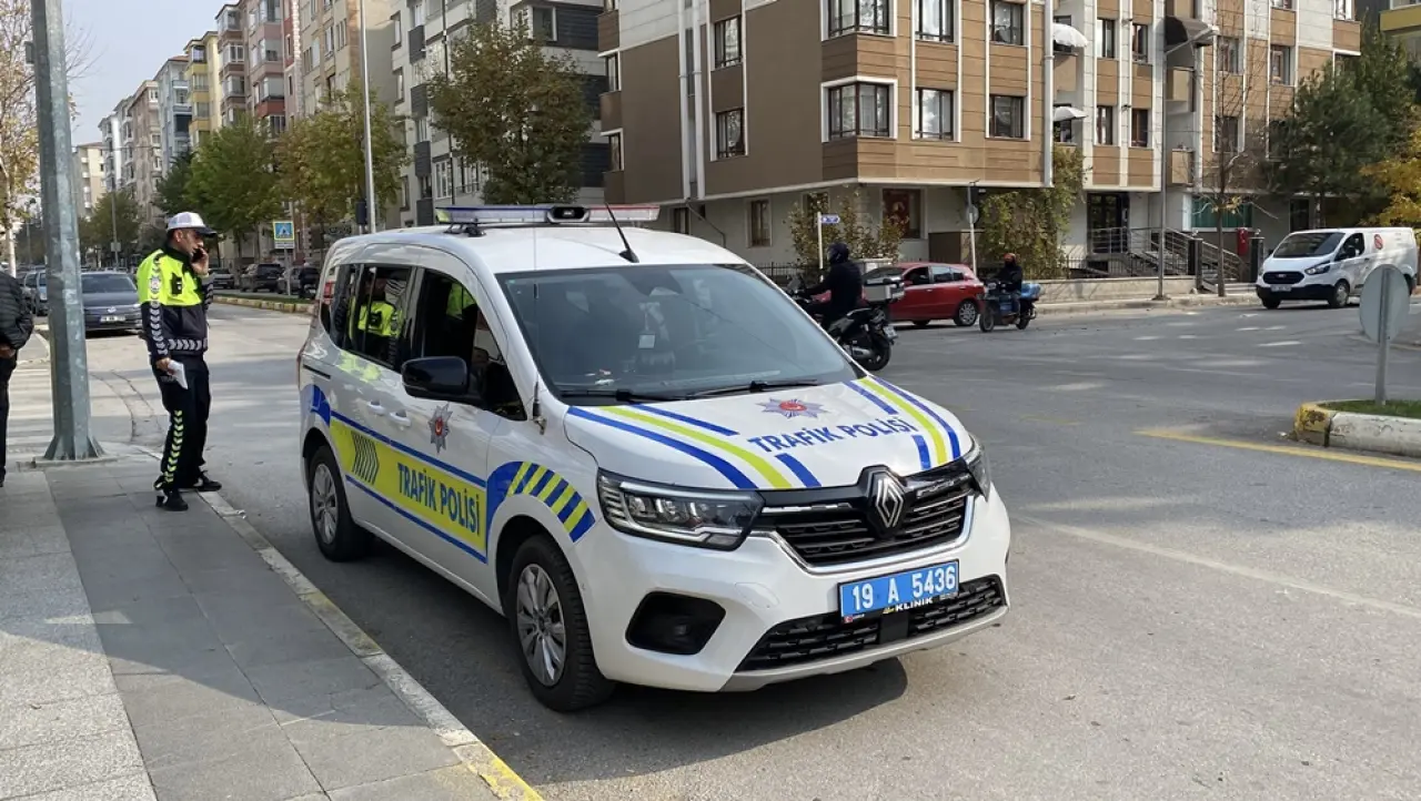 Otomobille Motosiklet Çarpıştı 4