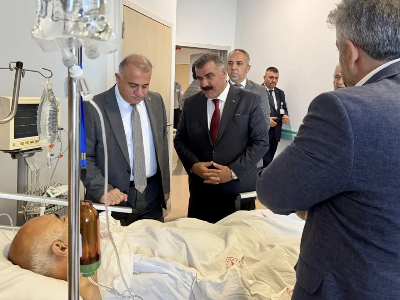 AK Parti’den Geçmiş Olsun Ziyareti 4