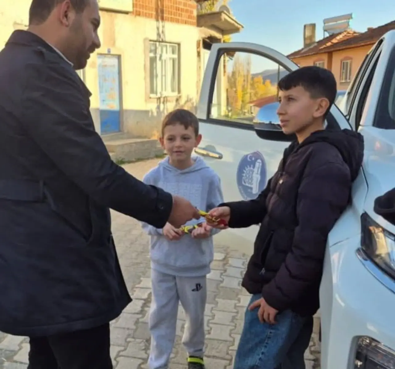 ‘Belediye Aracı Siyasi Ziyaret İçin Kullanıldı’ 3