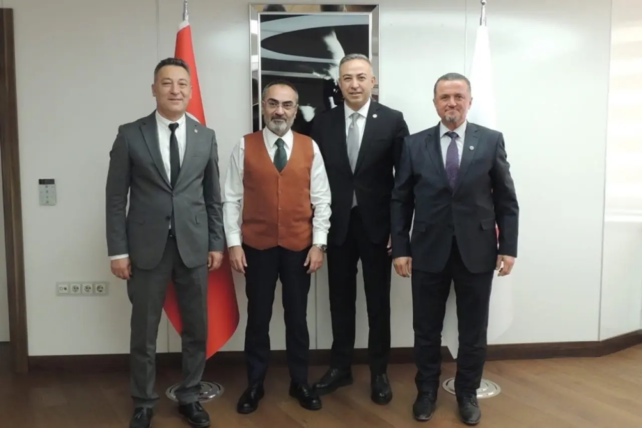 CHP Heyeti, Özgür Özel ile Görüştü 5