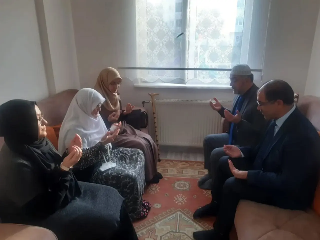 Şehit Ailesine Anlamlı Ziyaret 3