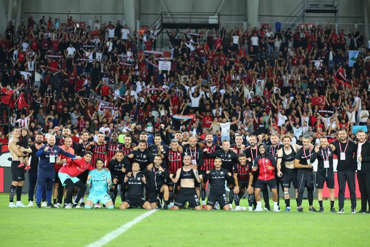 Topu Seviyor, Rakibi Zorluyoruz 3