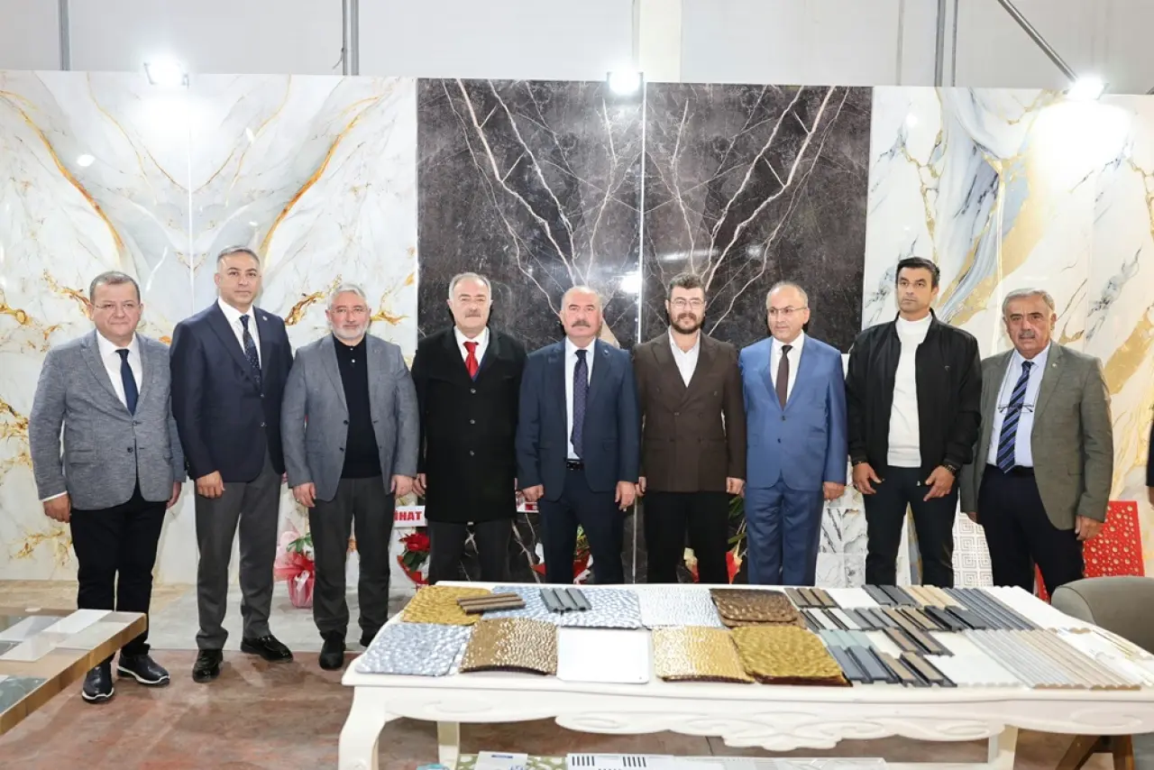 Çorum Mobilya ve İnşaat Fuarı'nı Gezdi 1