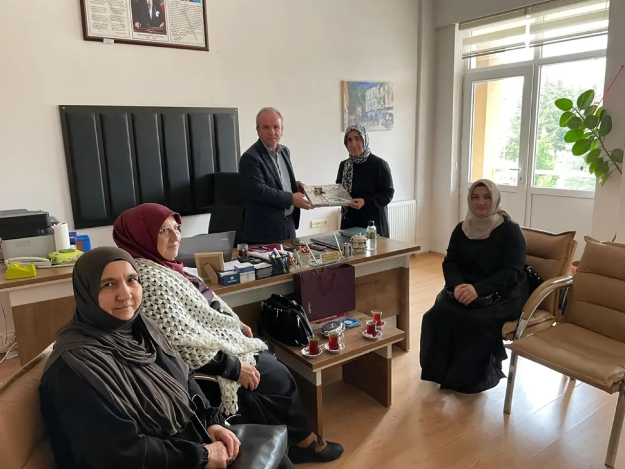 Saadet Partili kadınlardan 24 Kasım kutlama ziyaretleri 1