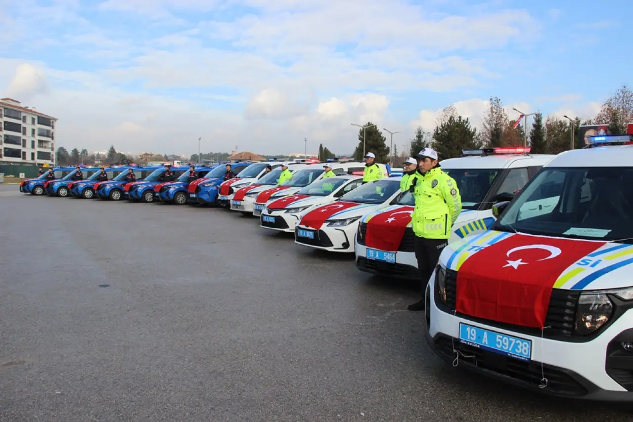 Jandarma ve Emniyet Yeni Araçlarına Kavuştu 5