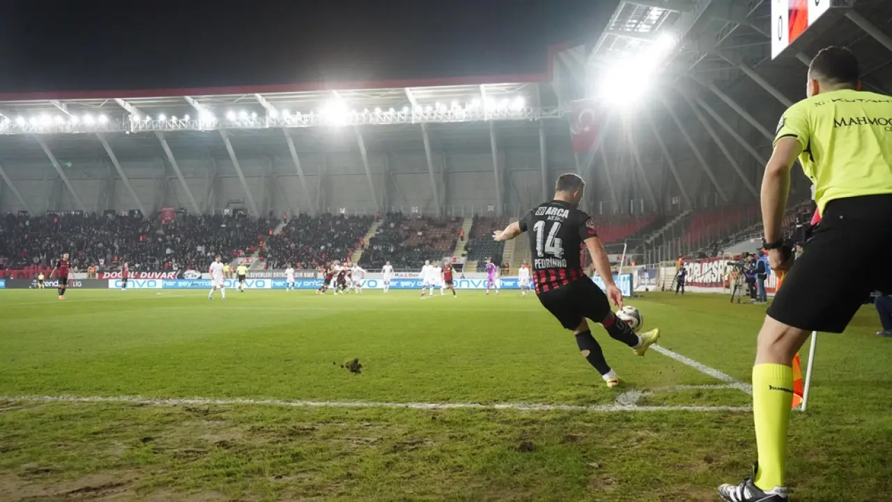 Şehir Bizim, Üç Puan Bizim: 2-0 13