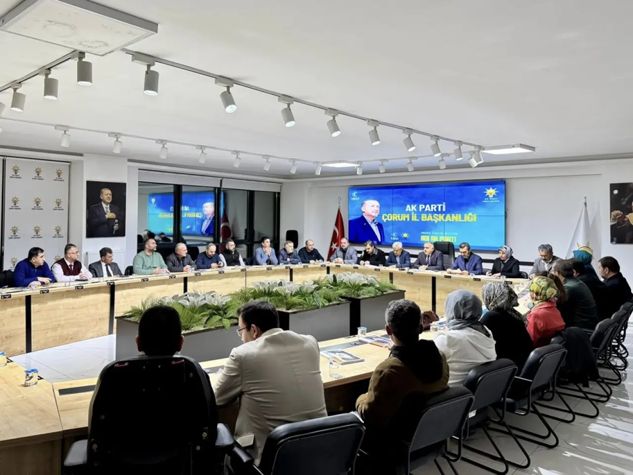 AK Partililer Saha Çalışmalarını Konuştu 1