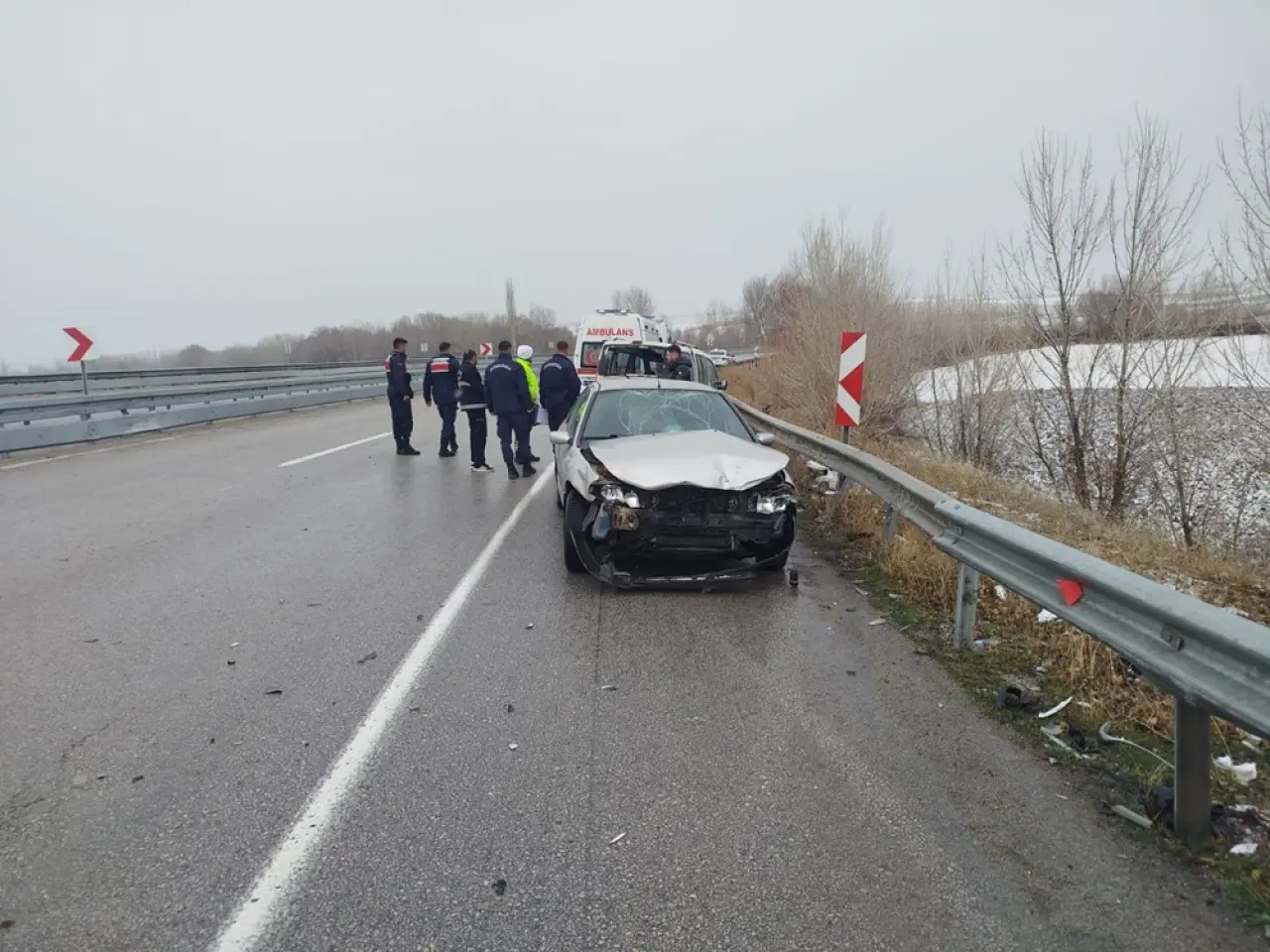 Kaza Alanındaki Vatandaşlara Çarptı 4