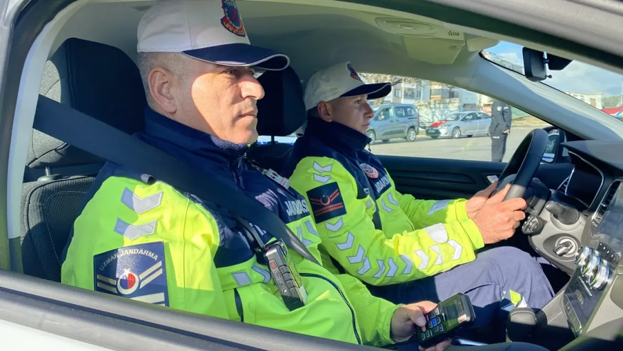 Jandarma ve Emniyet Yeni Araçlarına Kavuştu 10