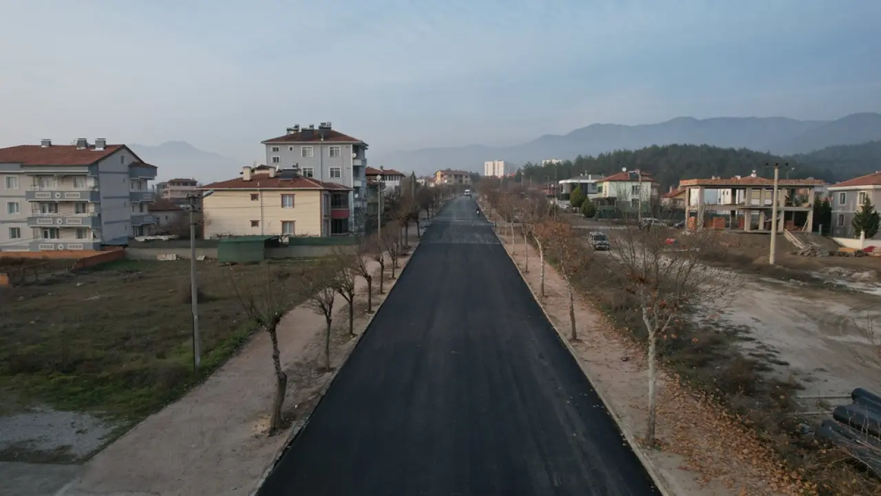 Osmancık'ta 2 Haftada 14 Bin Ton Asfalt Serildi 5