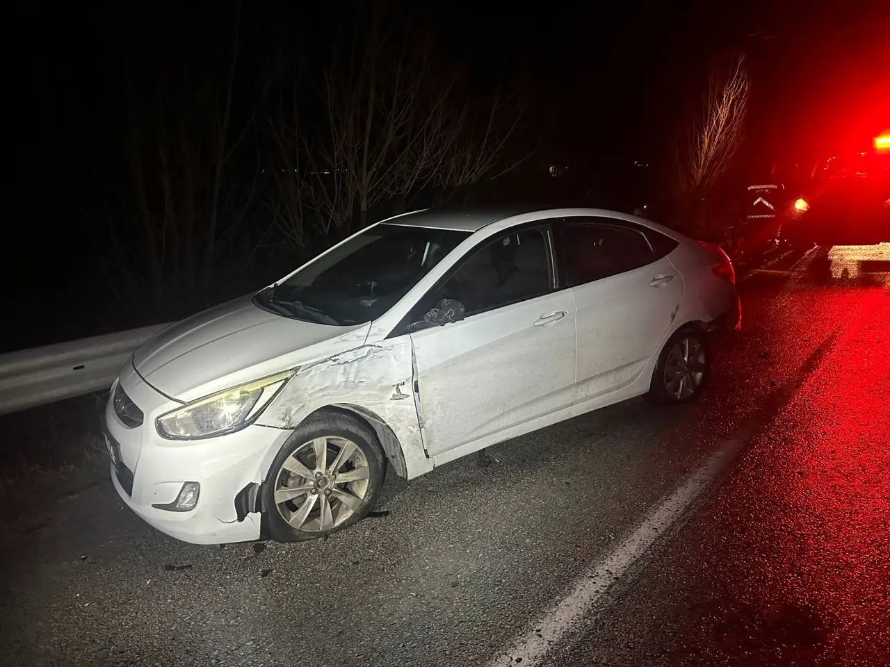 Zincirleme Trafik Kazasında 4 Kişi Yaralandı 3