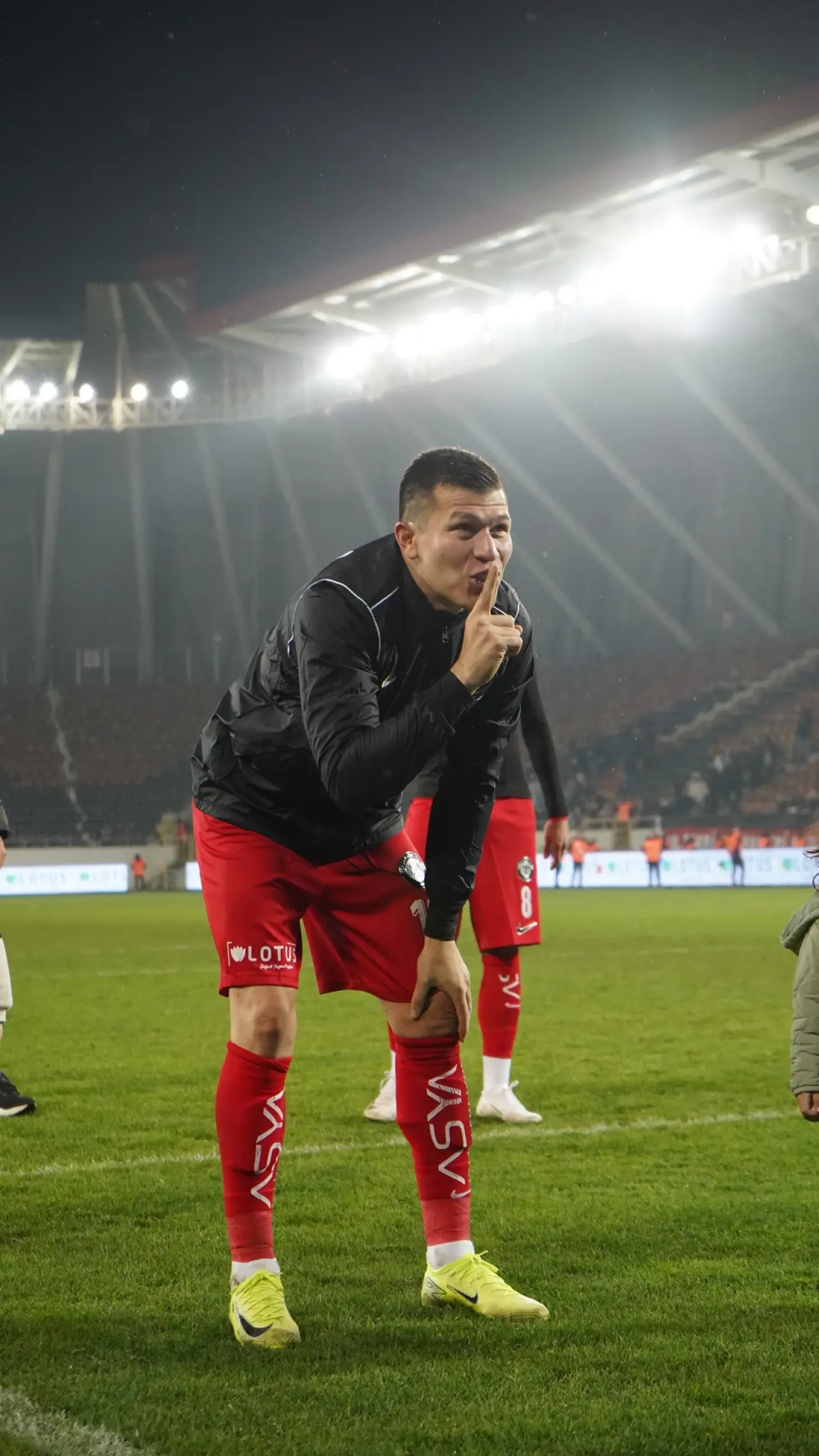 Maçın En İyisi Samudio 1