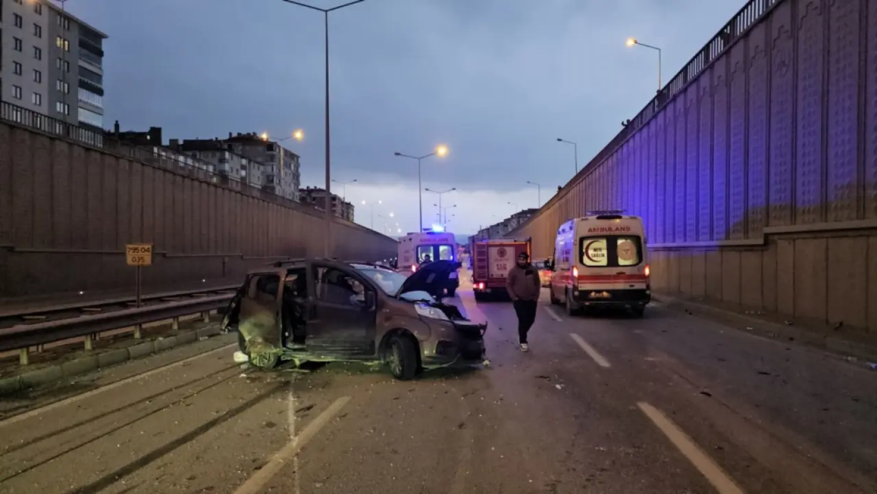 Zincirleme Trafik Kazası: 7 Yaralı 1