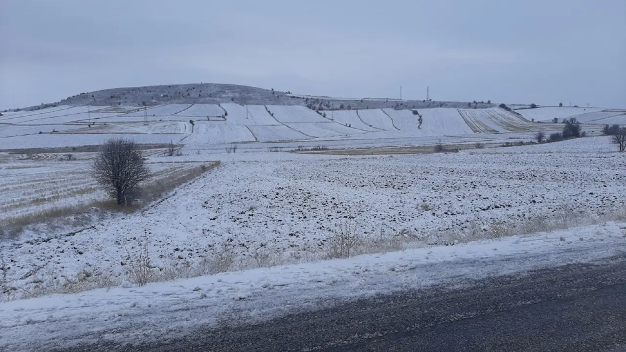 Çorum’un İlçeleri Beyaza Büründü 1