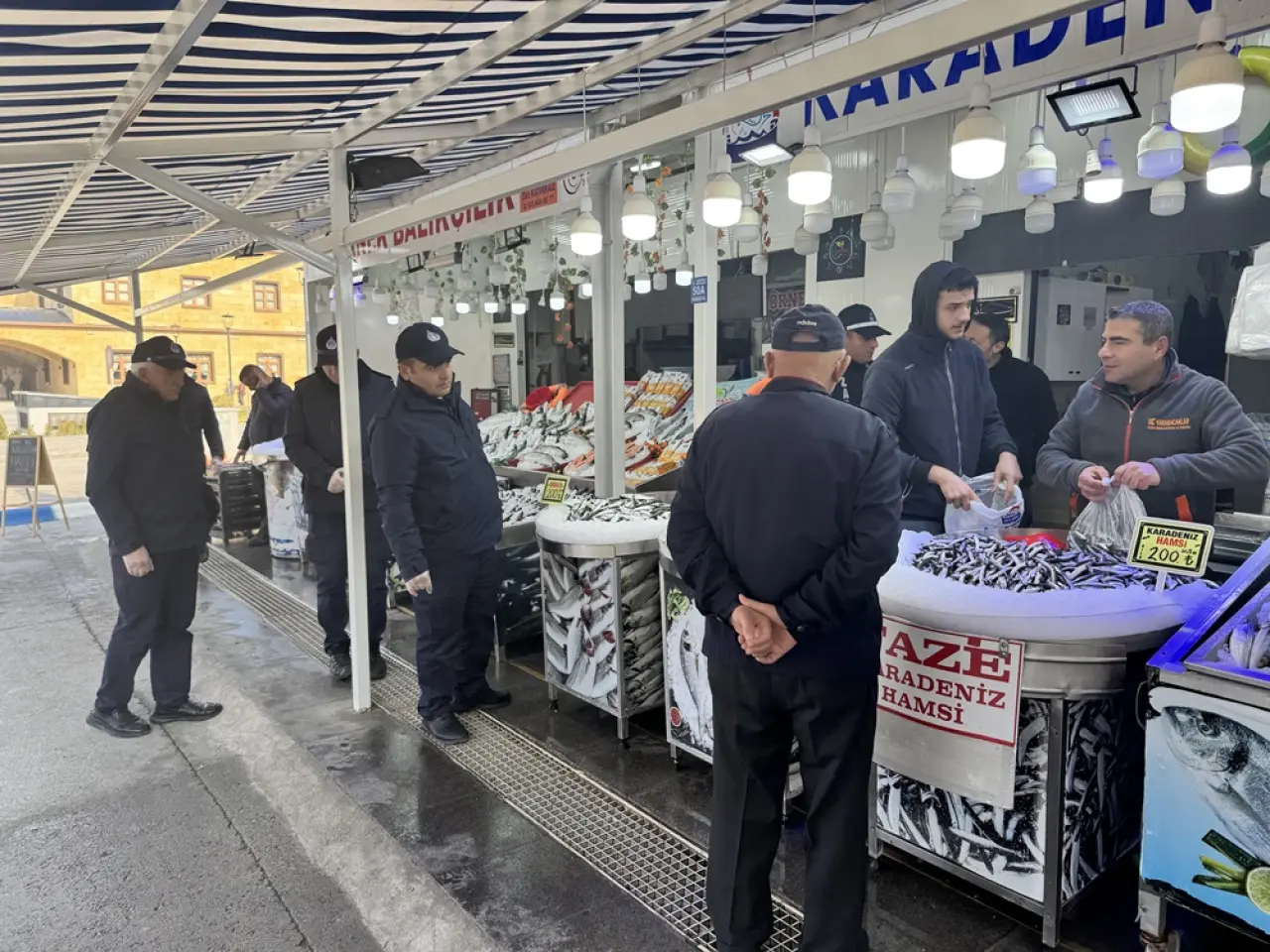 Balık Tezgahlarına Zabıta Merceği 1