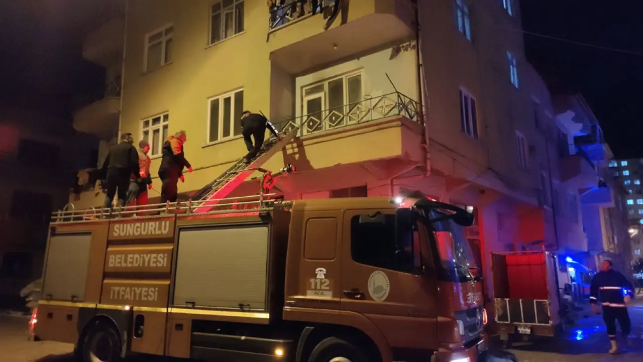 Apartmanda Korkutan Yangın 7