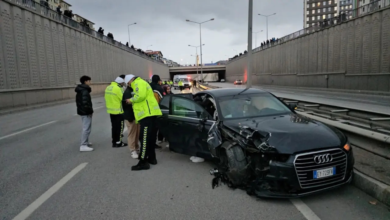 Zincirleme Trafik Kazası: 7 Yaralı 2