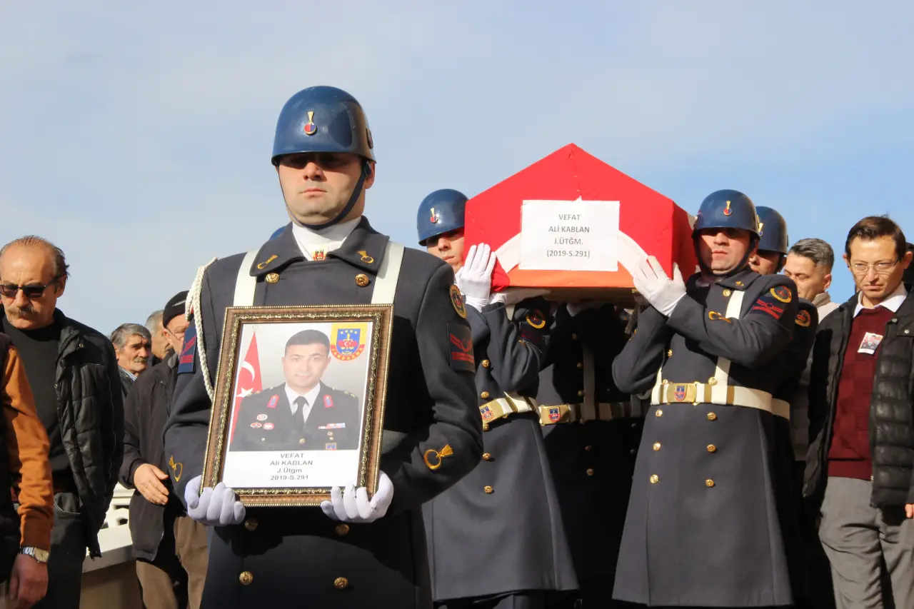 Çorumlu Komutan Son Yolculuğuna Uğurlandı 6