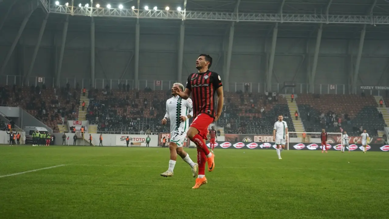 Çorum FK Evinde Hata Yapmadı 20