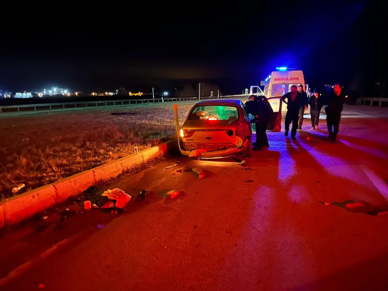 Kırmızı Işıkta Geçip Kaza Yaptı, O Anlar Kamerada 1