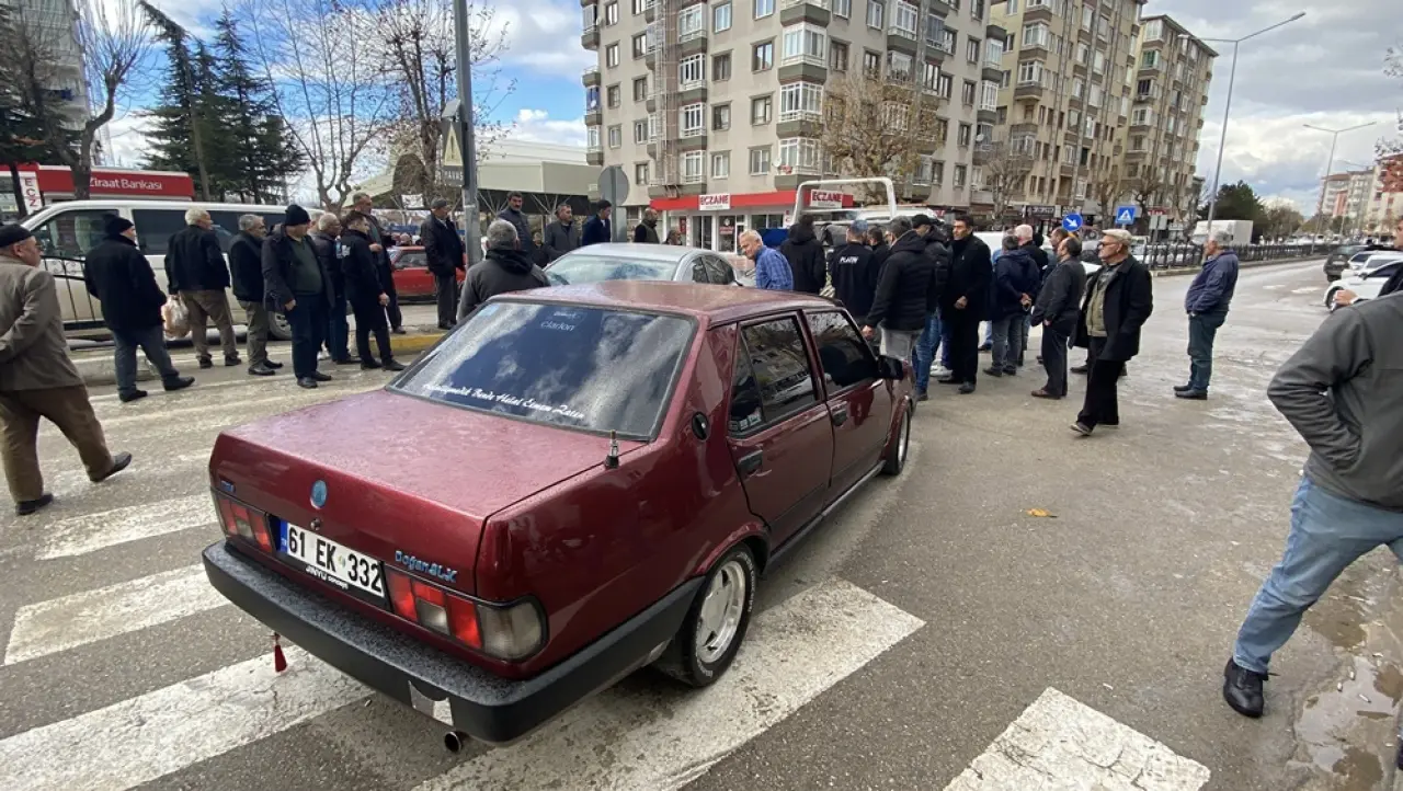 Üç Birbirine Girdi 2