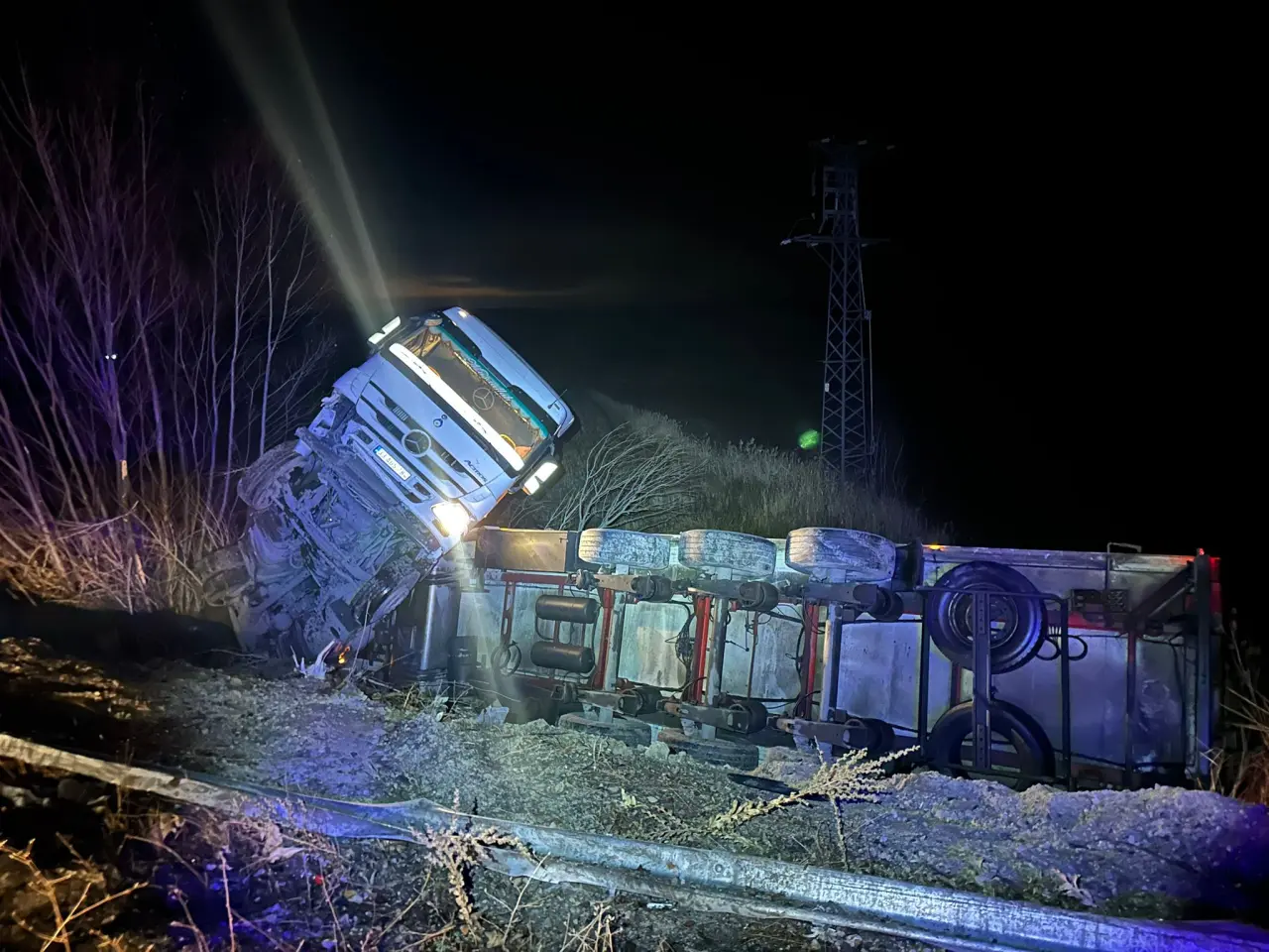 Zincirleme Trafik Kazasında 4 Kişi Yaralandı 4
