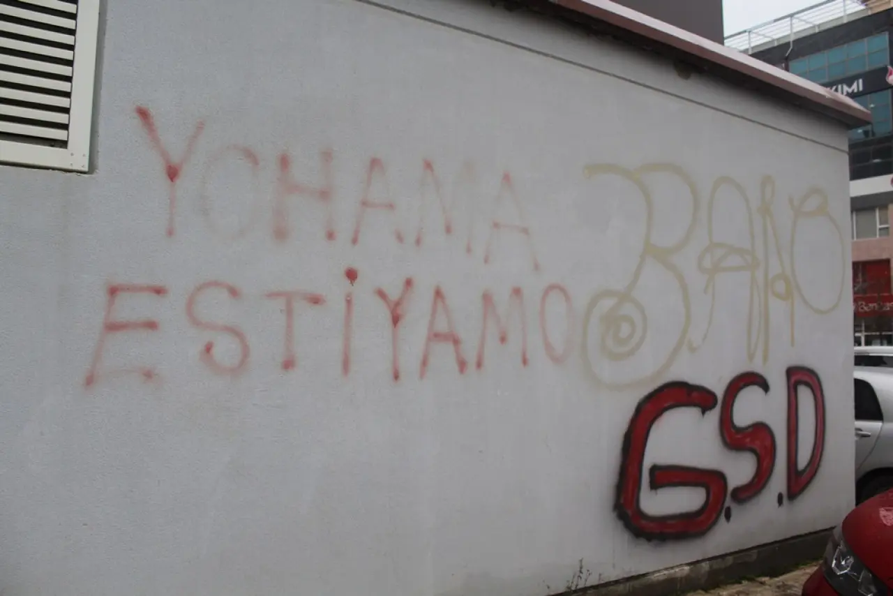 Çevreye Yapılan Grafitiler Kamu Malına Zarar Veriyor 8