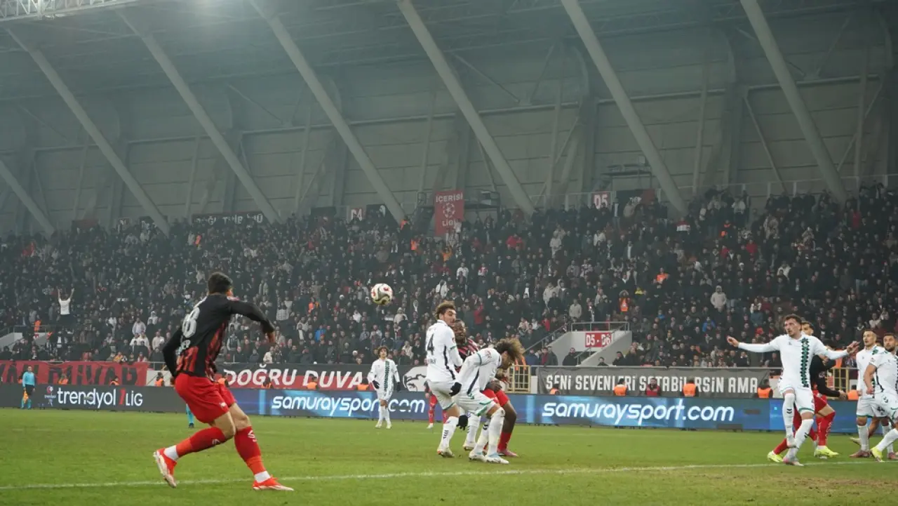 Çorum FK Evinde Hata Yapmadı 14