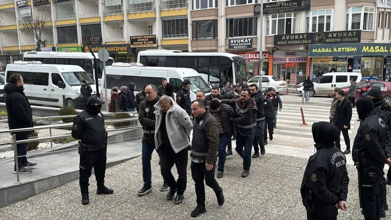 Operasyonda 7 Kişi Tutuklandı 2