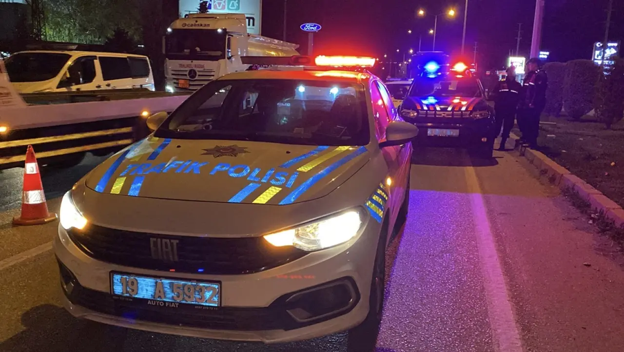 Kırmızı Işıkta Zincirleme Kaza 3