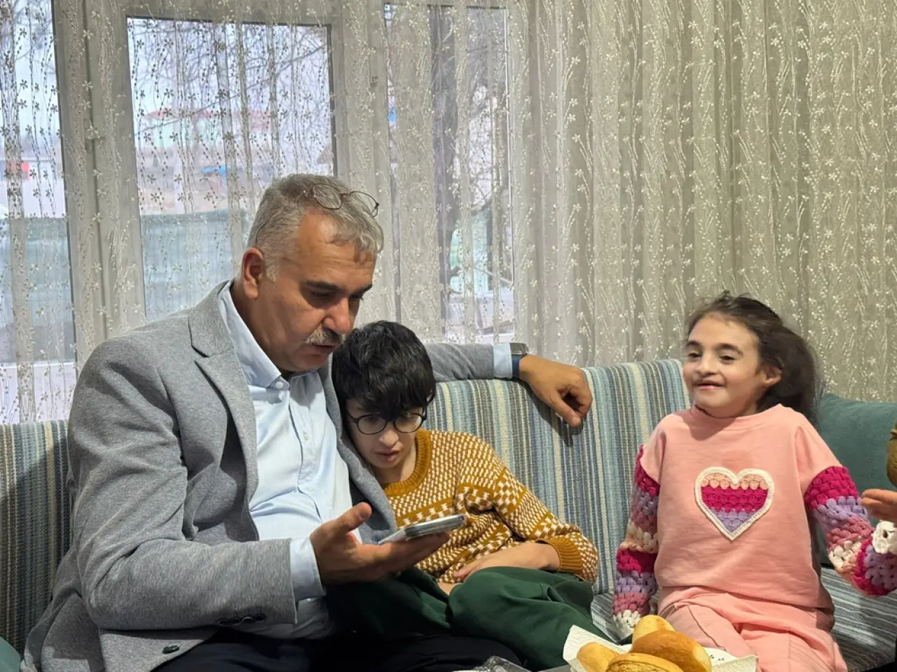 Ahlatcı’dan Hasta Kardeşlere Şefkat Eli 1