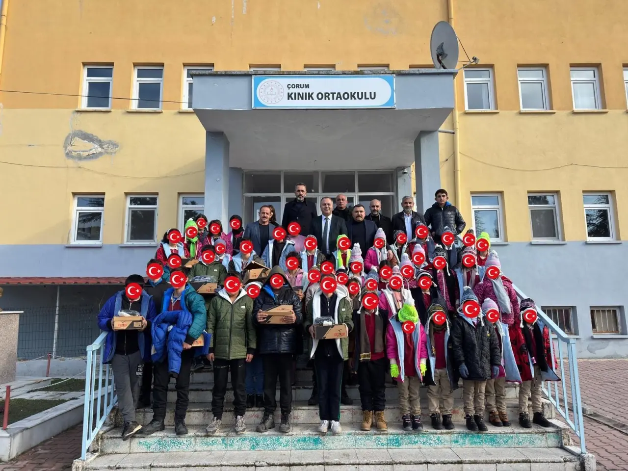 Köy Okullarındaki Öğrencilere Kışlık Destek 1