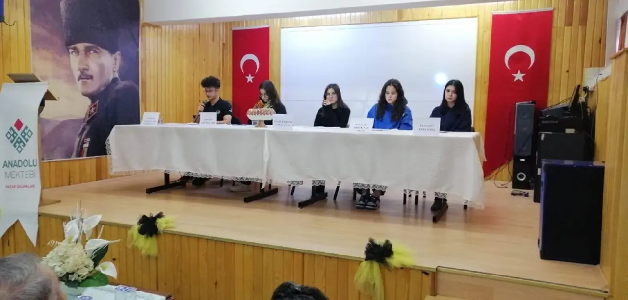 Gençlerin Dilinden Akif 3