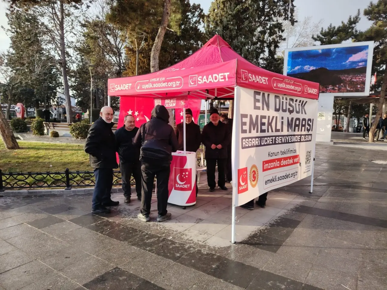 Çorum’da Binlerce İmza Emekli Maaşları İçin Toplanıyor! 4