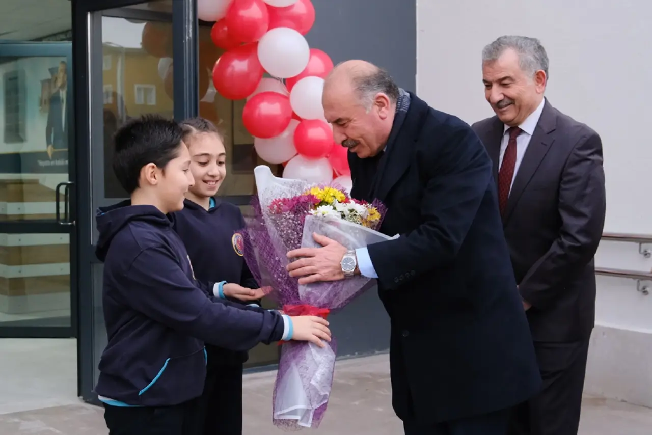 83 Bin Öğrenci Karne Heyecanı Yaşadı 1