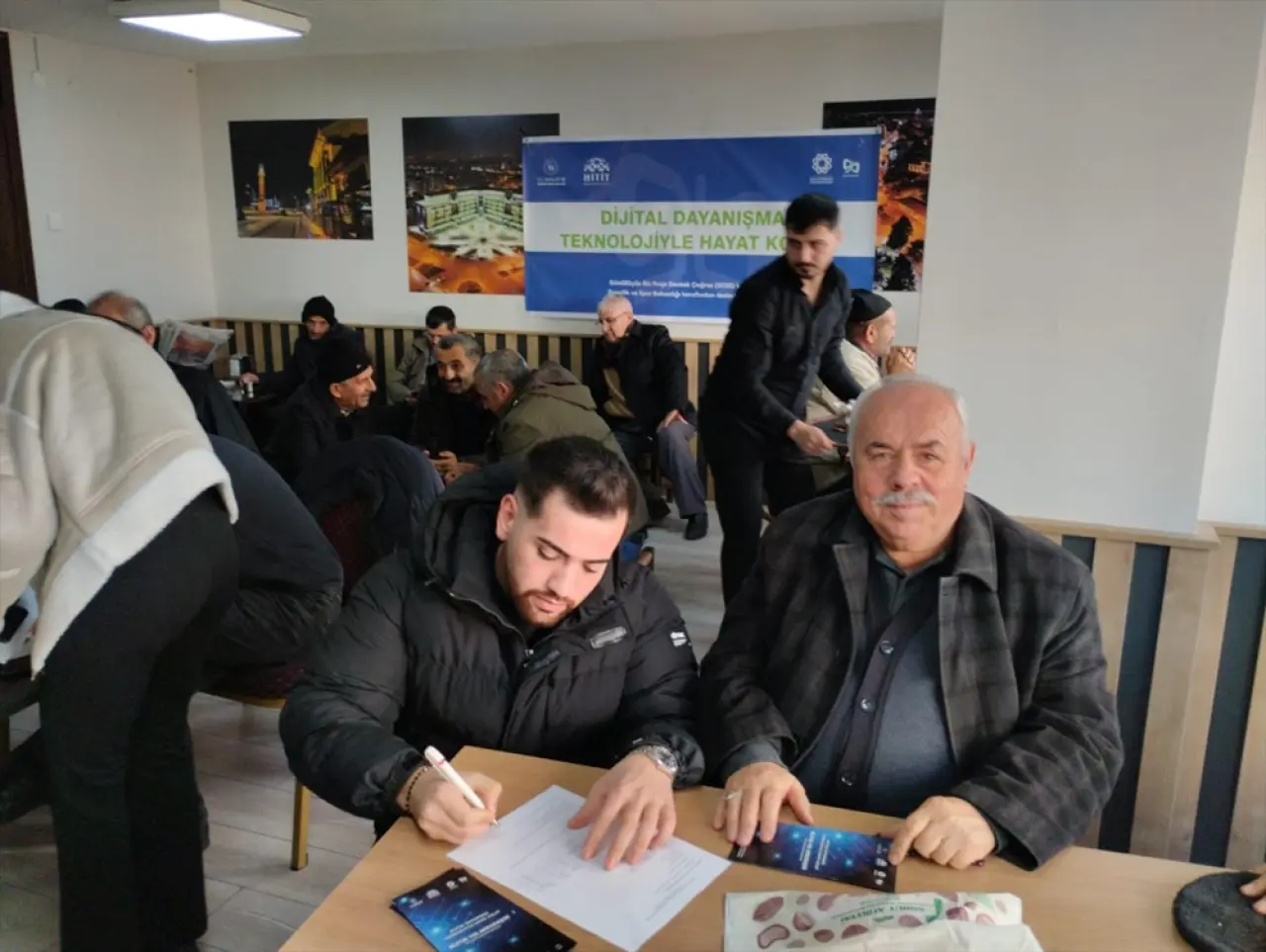 Gençler Öğretiyor, Yaşlılar Tanışıyor 1