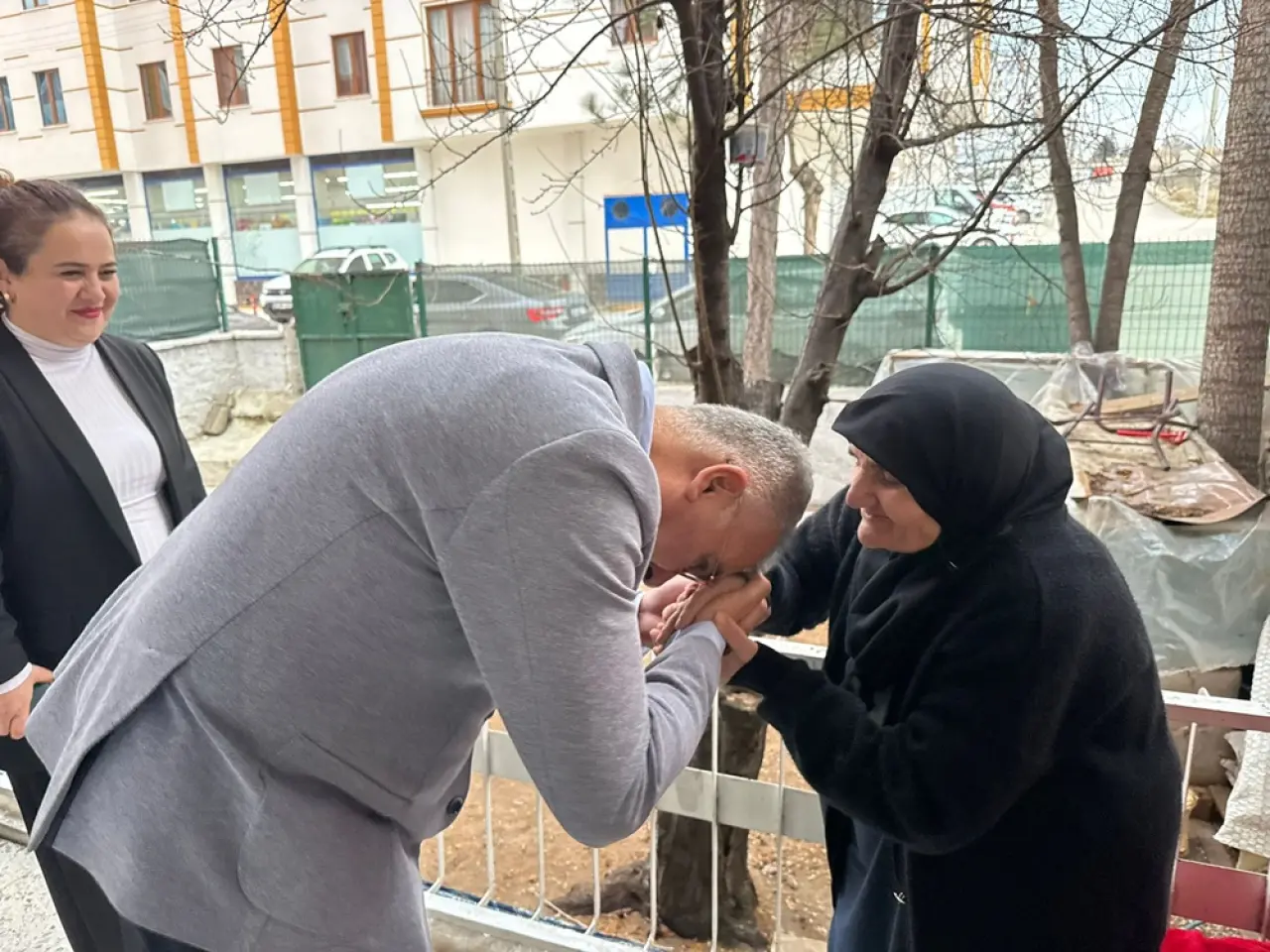 Ahlatcı’dan Hasta Kardeşlere Şefkat Eli 4