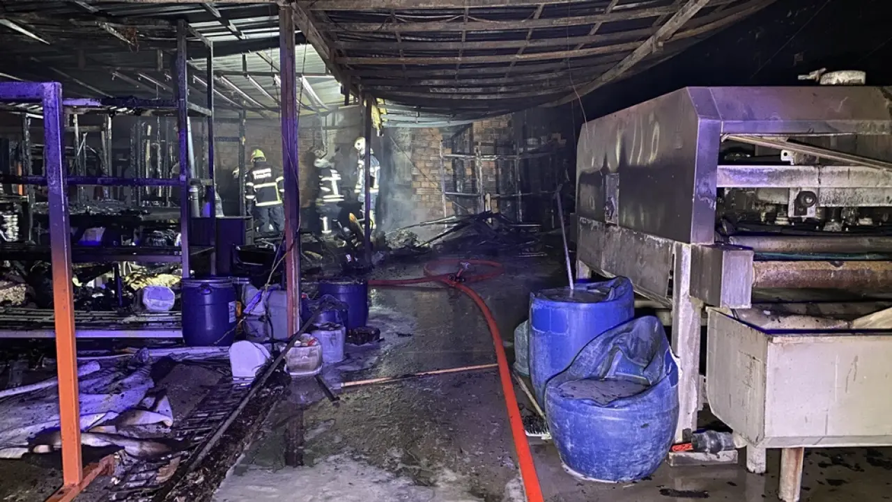 Yangın Paniği Mahalleyi Sokağa Döktü 4