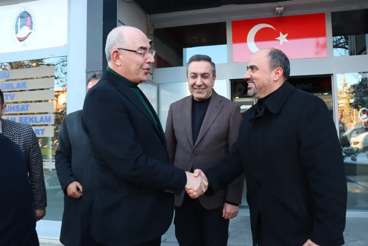 Yerel Yönetim ve Siyasetin Kalbi Belediyede Attı 4