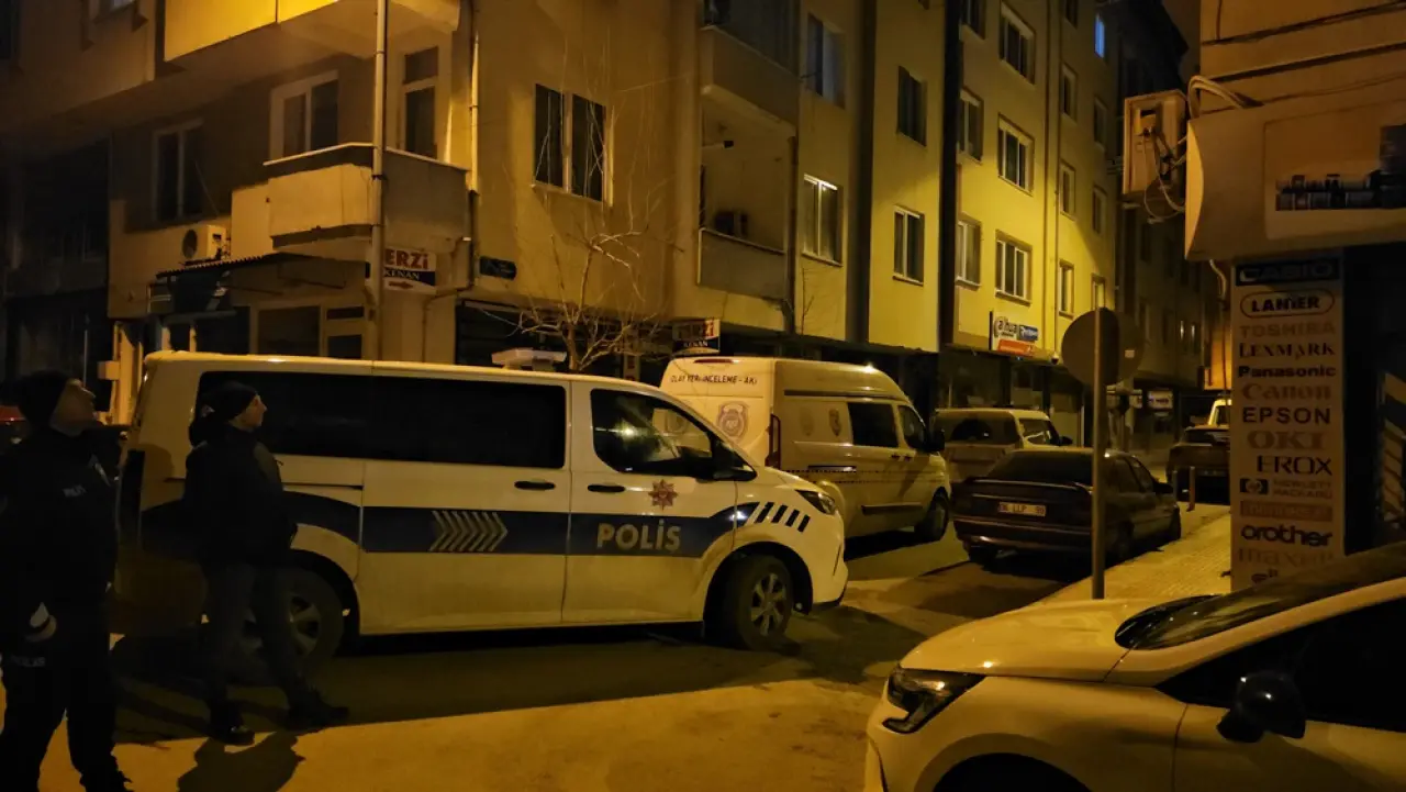 Kardeşi Eve Girdiğinde Her Şey İçin Çok Geçti 2