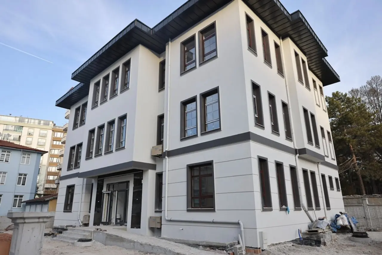 Vali Çalgan Modern Tesislerin İnşaatını İnceledi 5