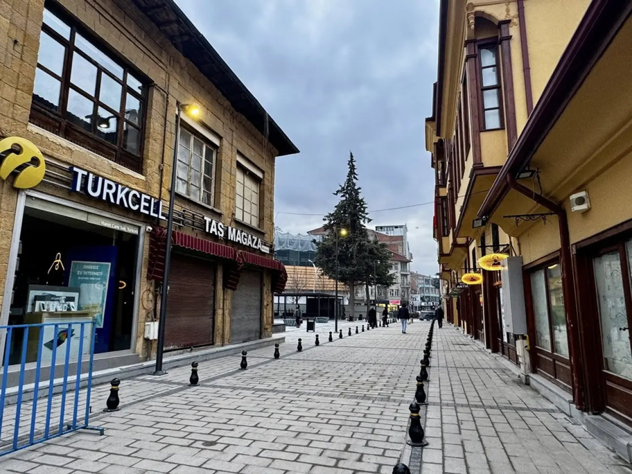 Veli Paşa Hanı’nın Önü Artık Böyle 3