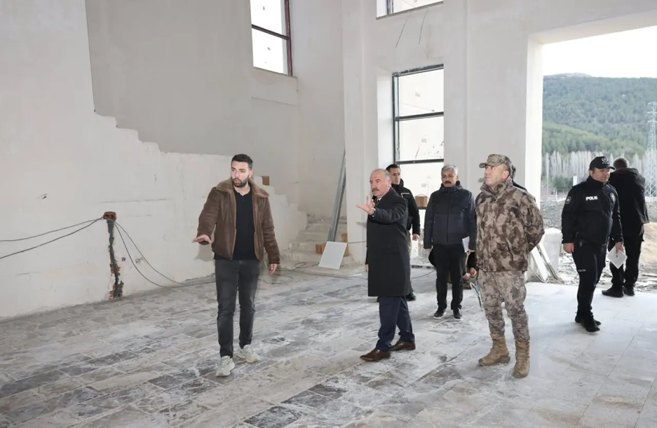 Vali Çalgan Modern Tesislerin İnşaatını İnceledi 1