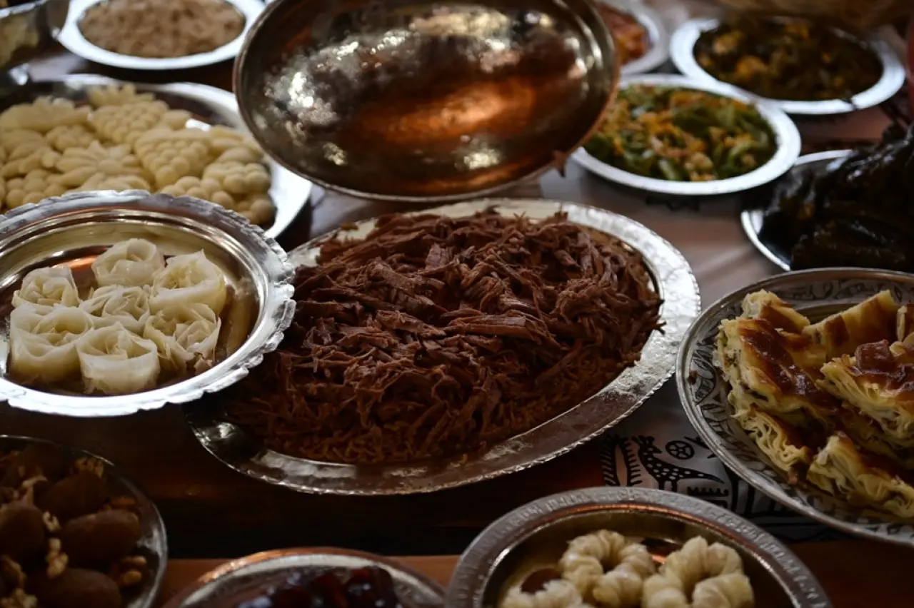 Kaşığın Ucundaki Tarih Dünya Sahnesine Çıkıyor 1