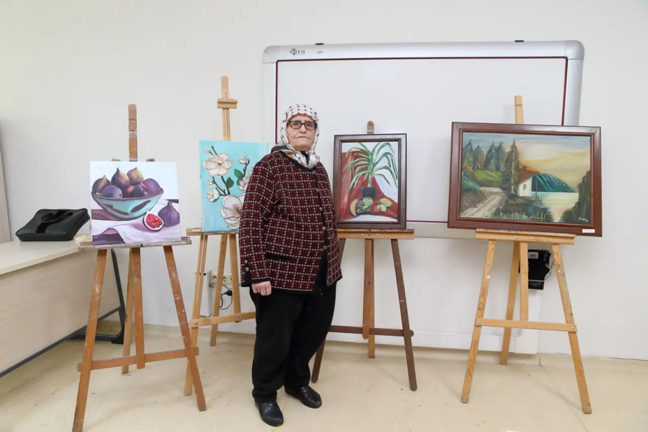 81’lik Teyze, Azmiyle Gençlere Taş Çıkarıyor 3