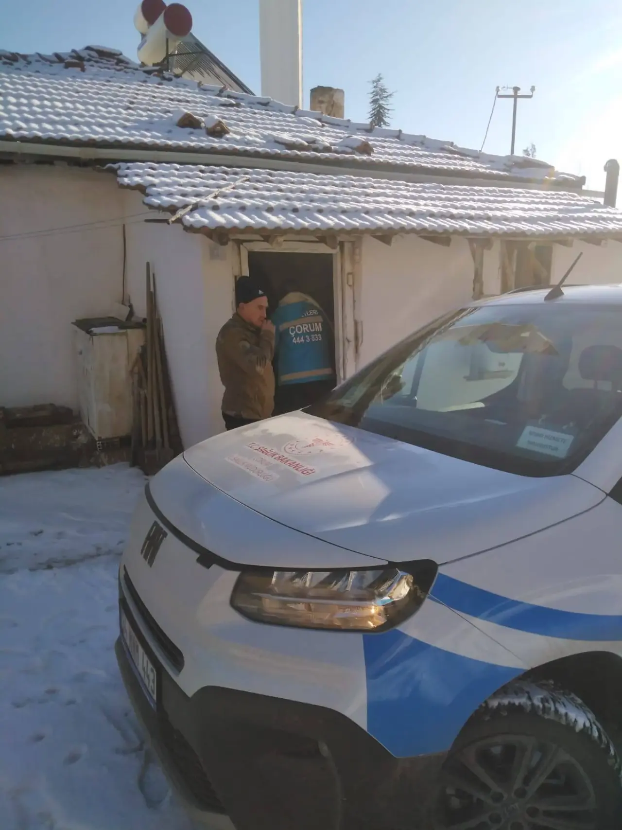 Ekipler Kışın En Sert Günlerinde Bile Kapı Kapı Şifa Dağıtıyor 2